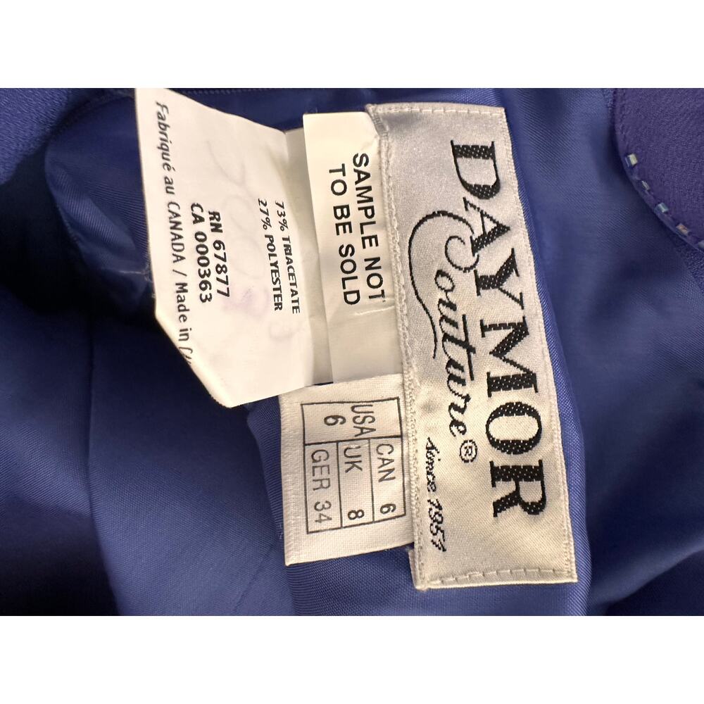 DAYMOR COUTURE —SAMPLE—-DRESS!!!! SIZE 6 - Picture 6 of 6